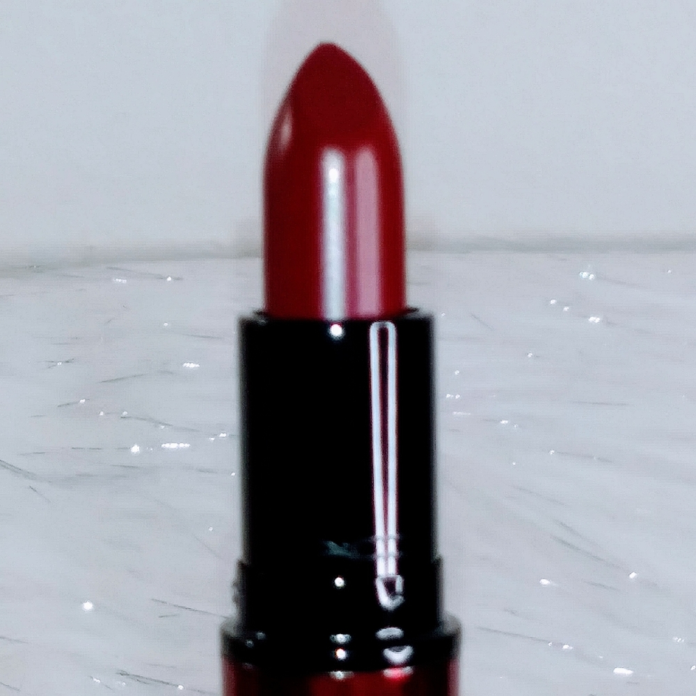 MAC DIVA MATTE LIPSTICK - Picture 3 of 5